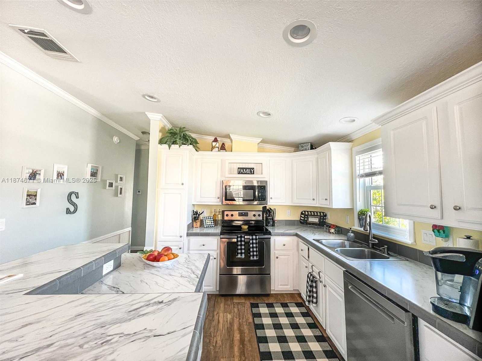 Small Image of 178 ARBOR LN, Tavernier Number 6