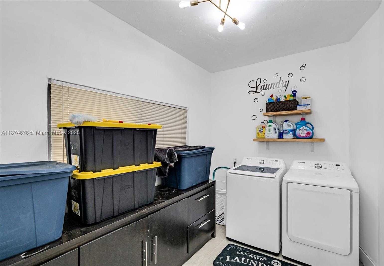 Small Image of 21310 OLD CUTLER RD, Cutler Bay Number 16