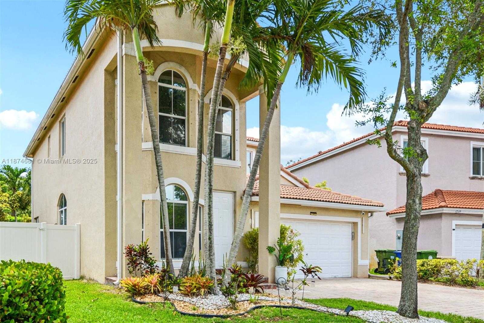 Small Image of 1745 NORTH WEST 77TH AVE, Pembroke Pines Number 14