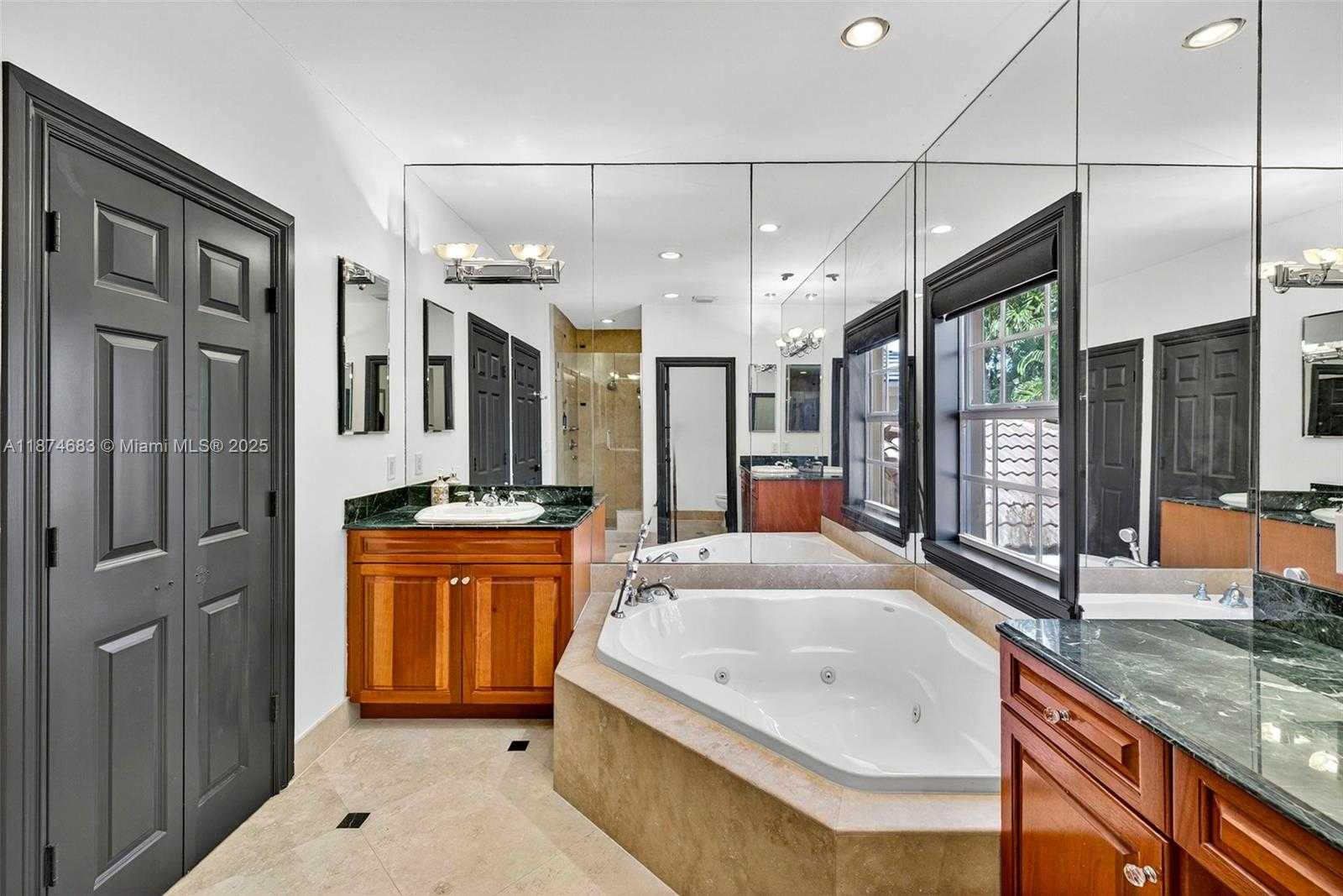 Small Image of 3325 NORTH EAST 17TH CT, Fort Lauderdale Number 24