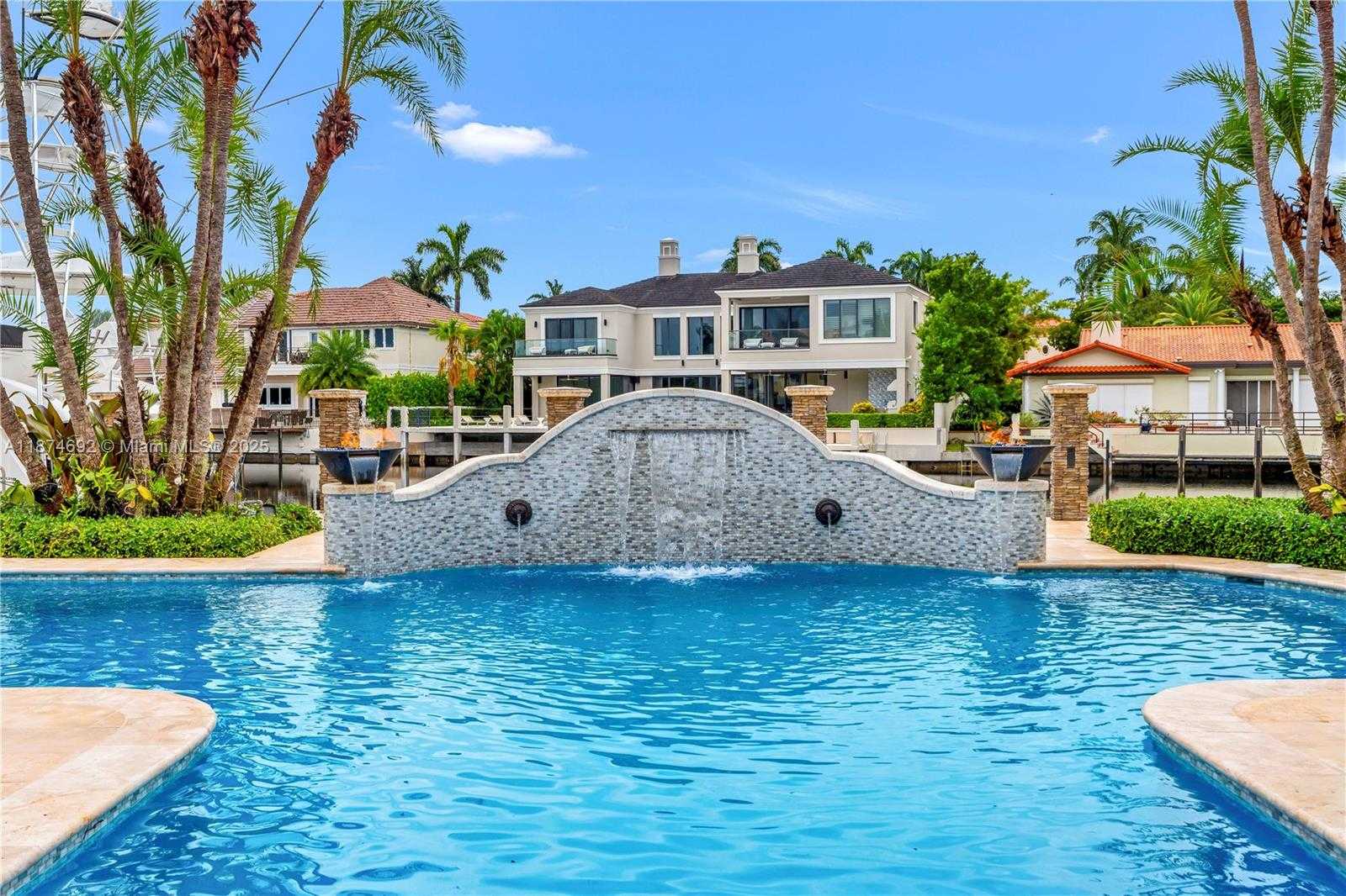 Small Image of 700 OSPREY POINT CIR, Boca Raton Number 33