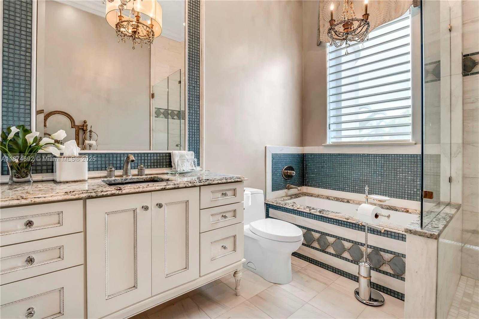 Small Image of 700 OSPREY POINT CIR, Boca Raton Number 51