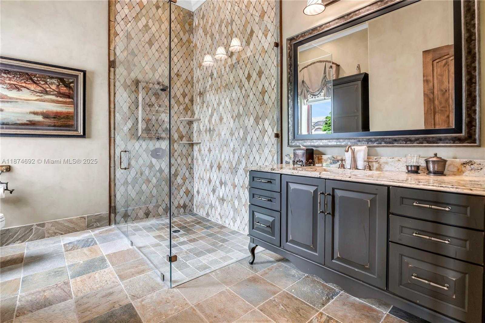 Small Image of 700 OSPREY POINT CIR, Boca Raton Number 53