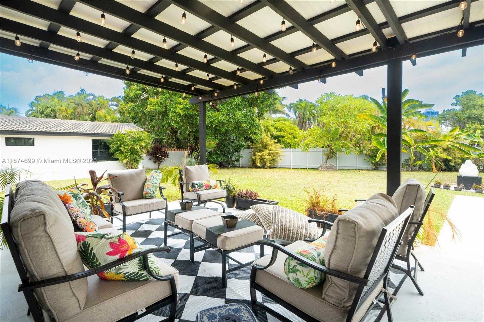 Small Image of 5149 ALTON RD, Miami Beach Number 32