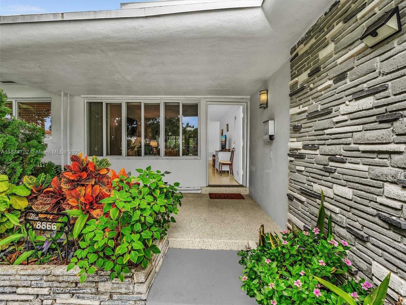 Small Image of 8866 DICKENS AVE, Surfside Number 2