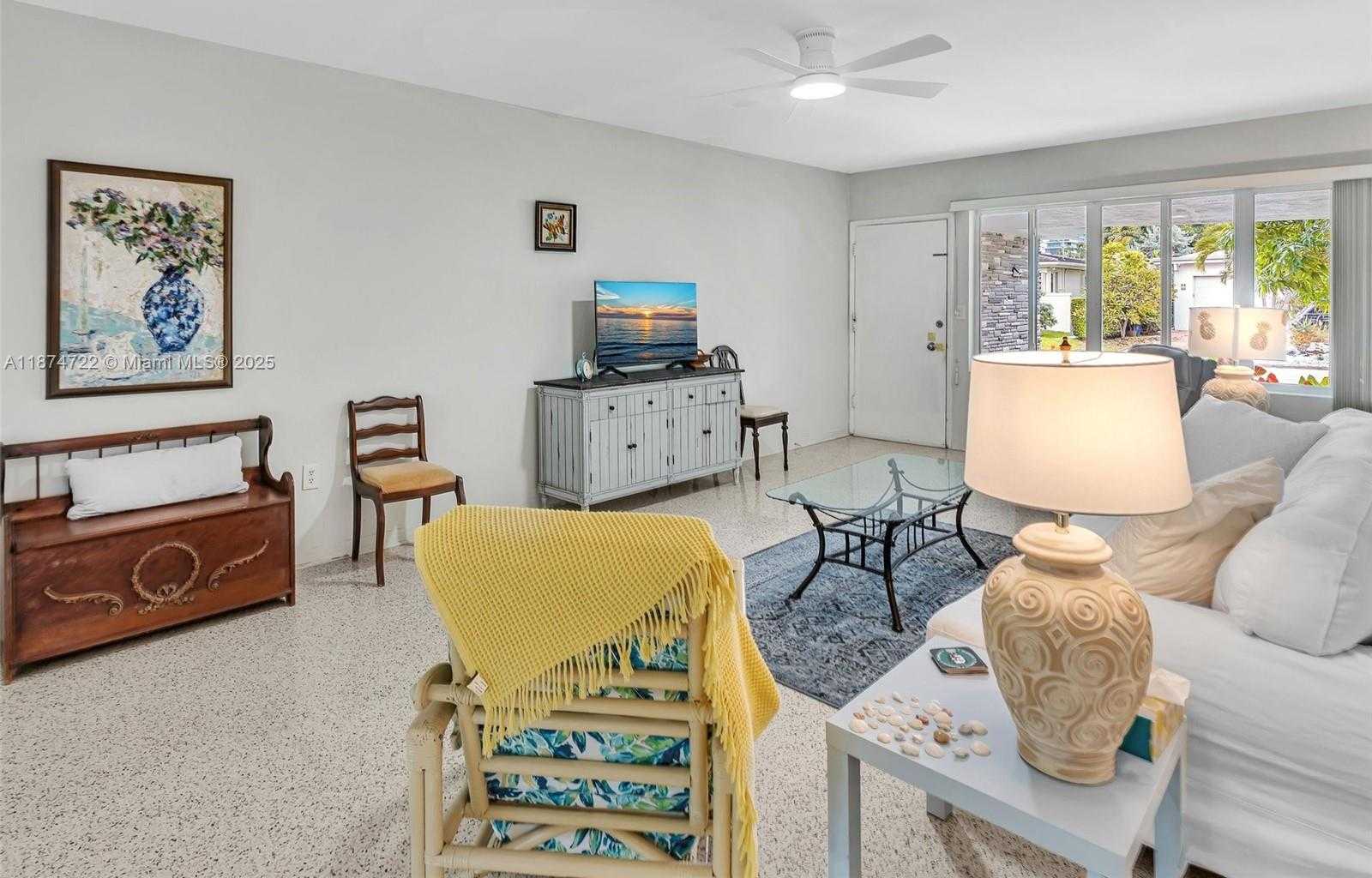 Small Image of 8866 DICKENS AVE, Surfside Number 8