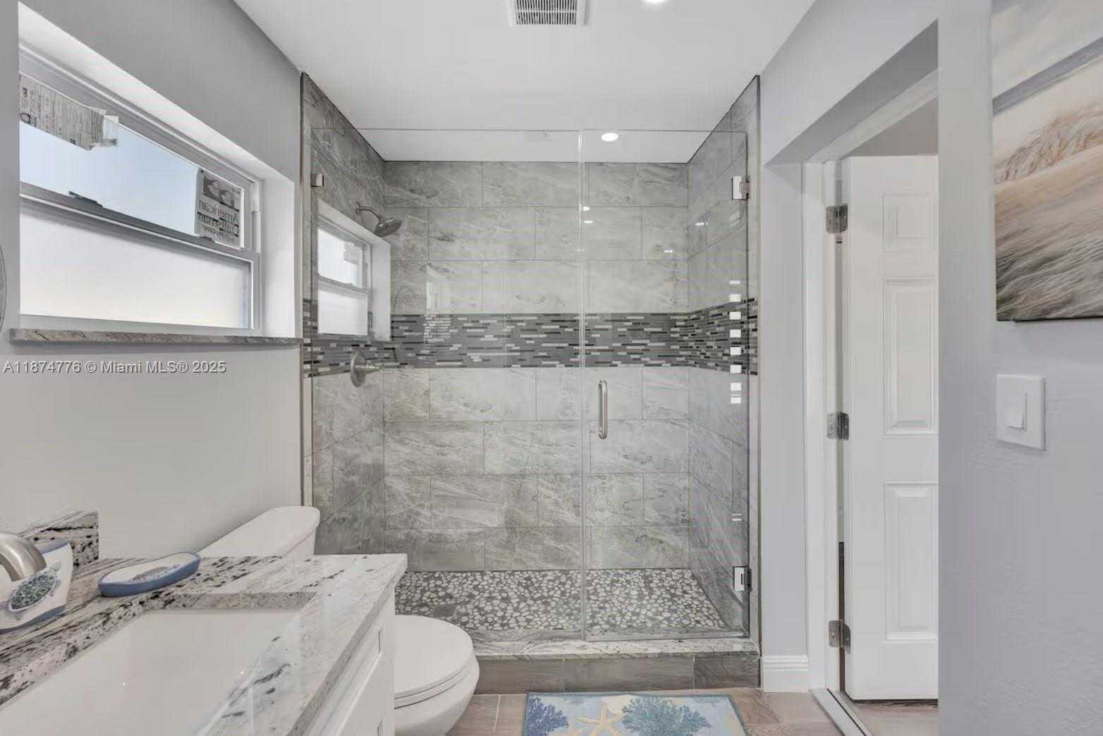 Small Image of 2301 YELLOWTAIL DR, Marathon Number 40