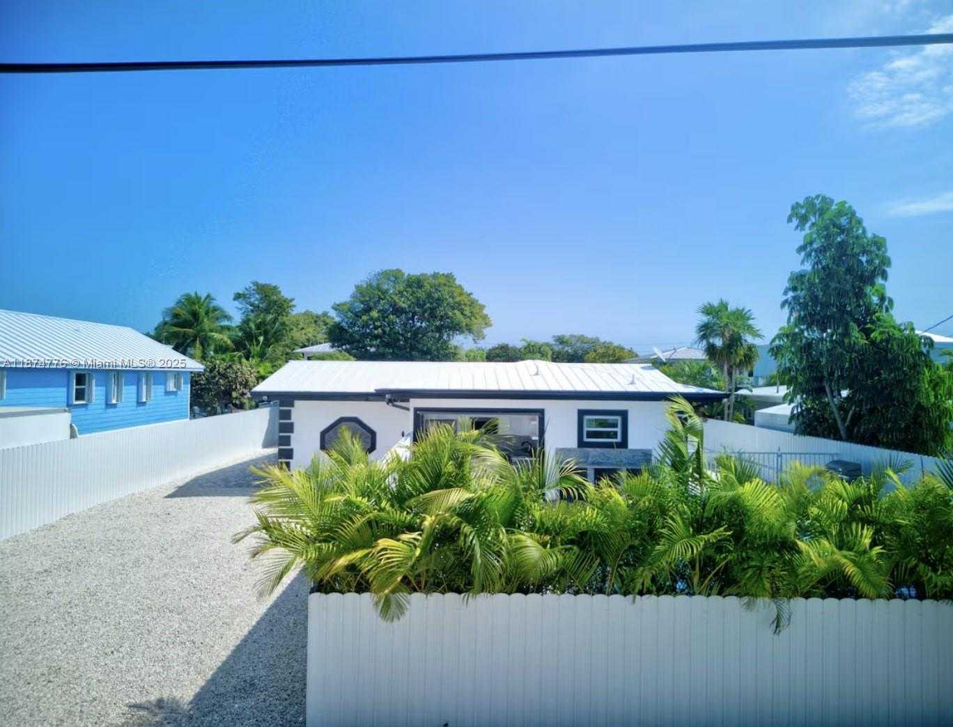 Small Image of 2301 YELLOWTAIL DR, Marathon Number 57