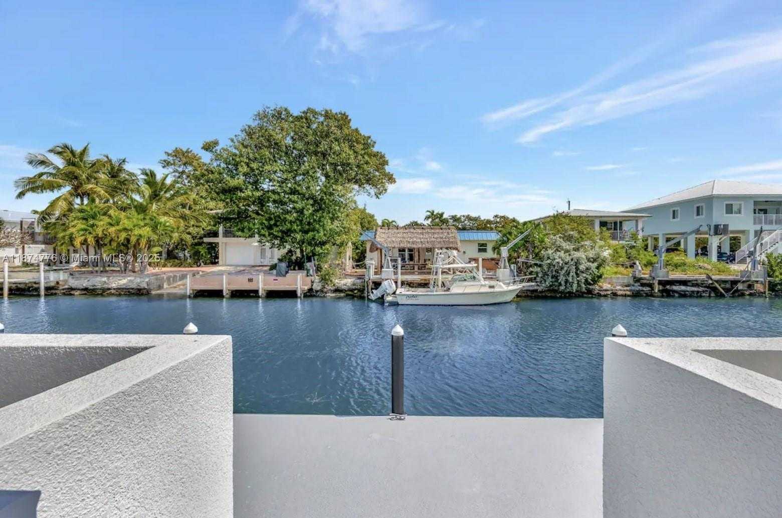 Small Image of 2301 YELLOWTAIL DR, Marathon Number 61