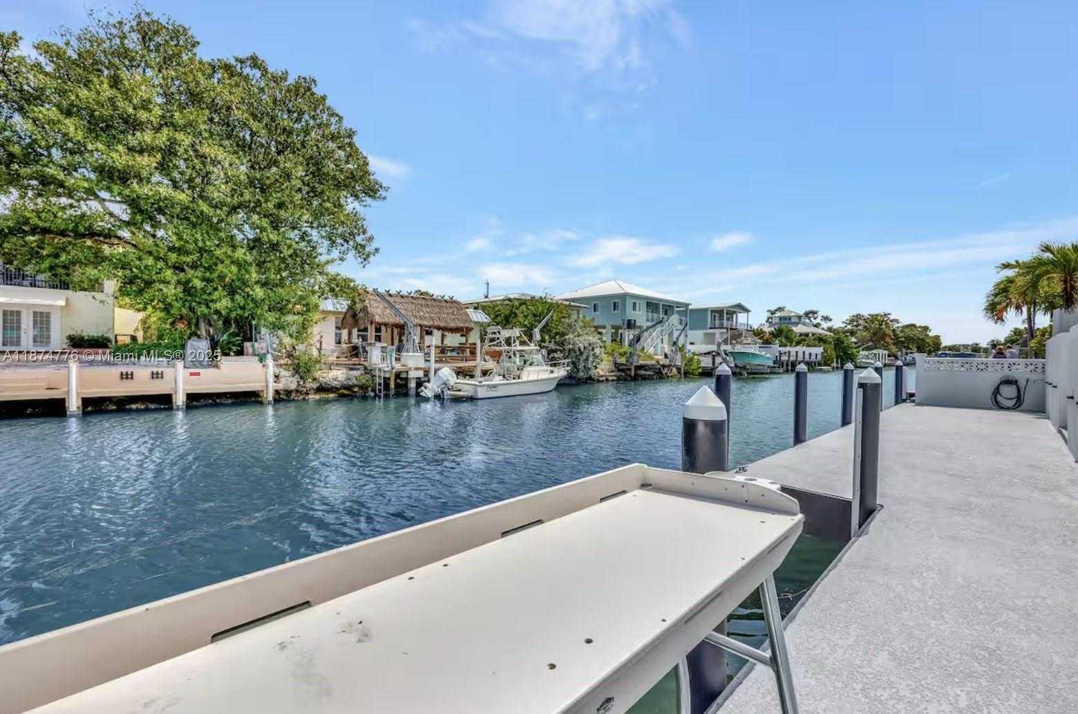 Small Image of 2301 YELLOWTAIL DR, Marathon Number 64