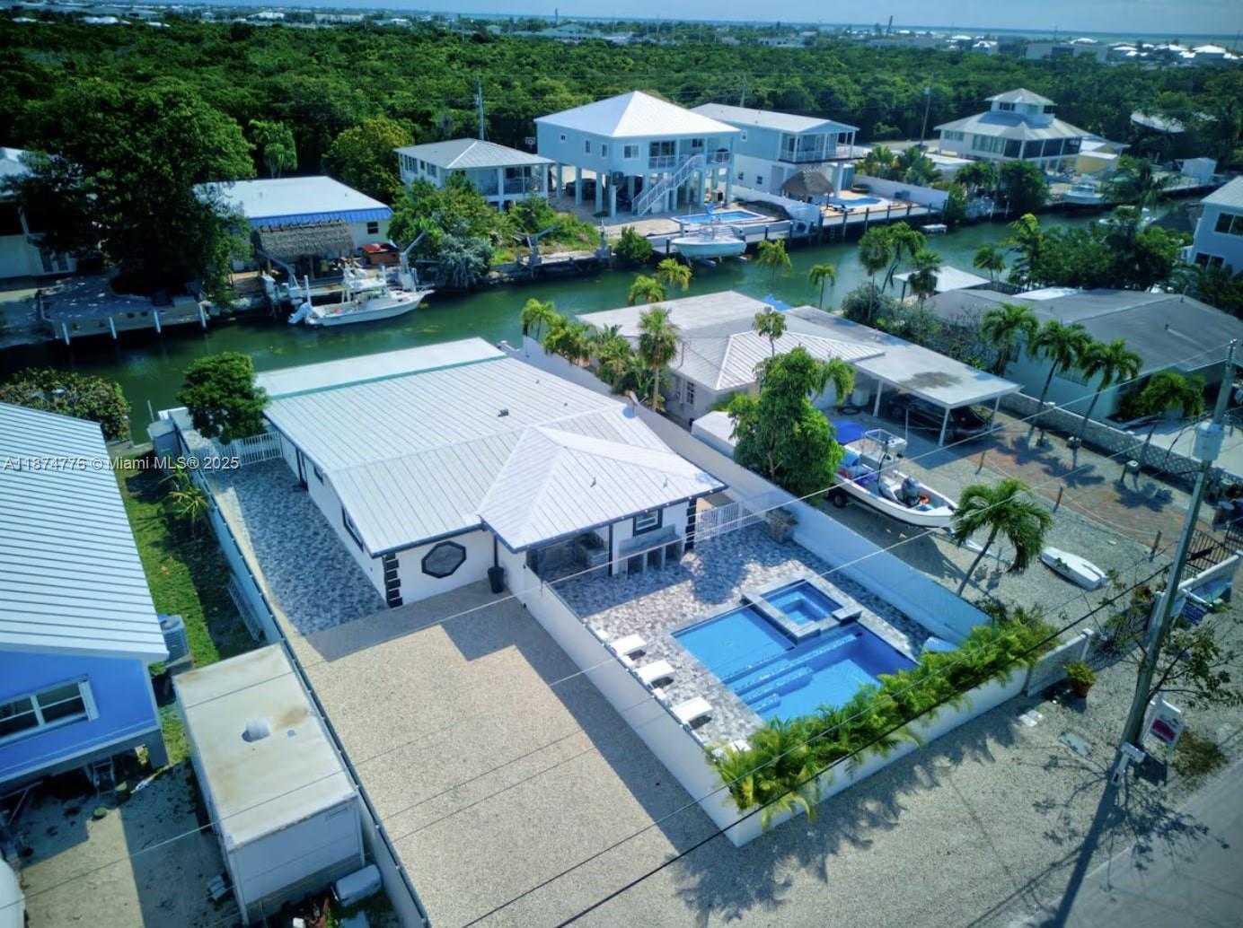 Small Image of 2301 YELLOWTAIL DR, Marathon Number 78