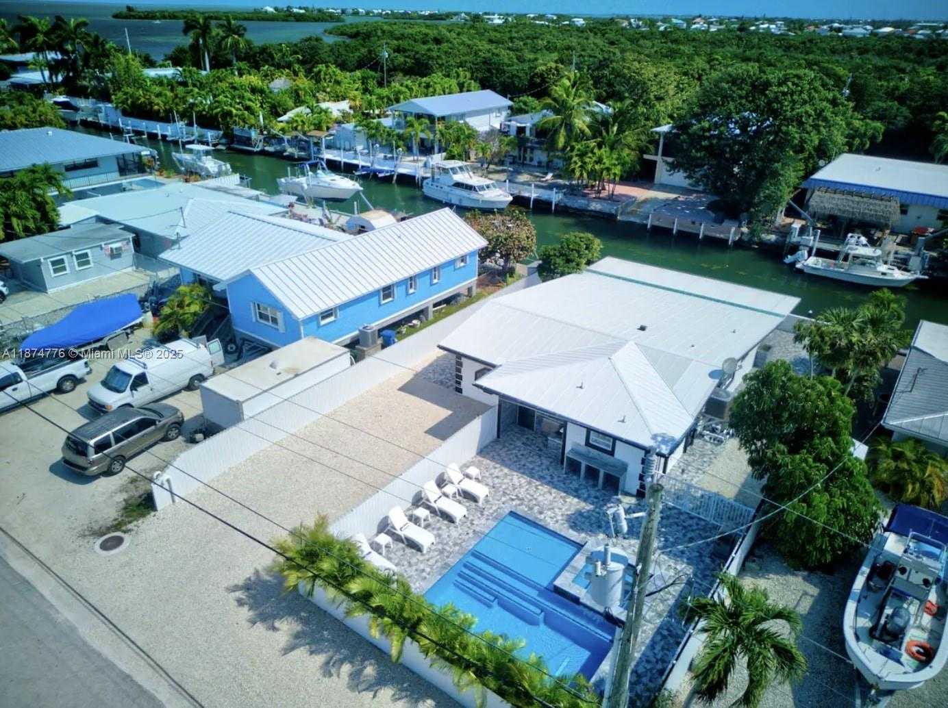 Small Image of 2301 YELLOWTAIL DR, Marathon Number 79