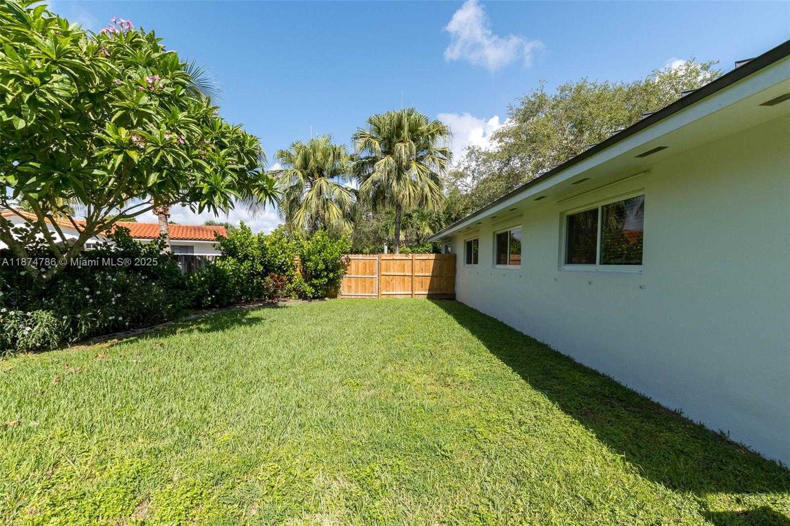 Small Image of 16081 SOUTH WEST 86TH AVE, Palmetto Bay Number 23