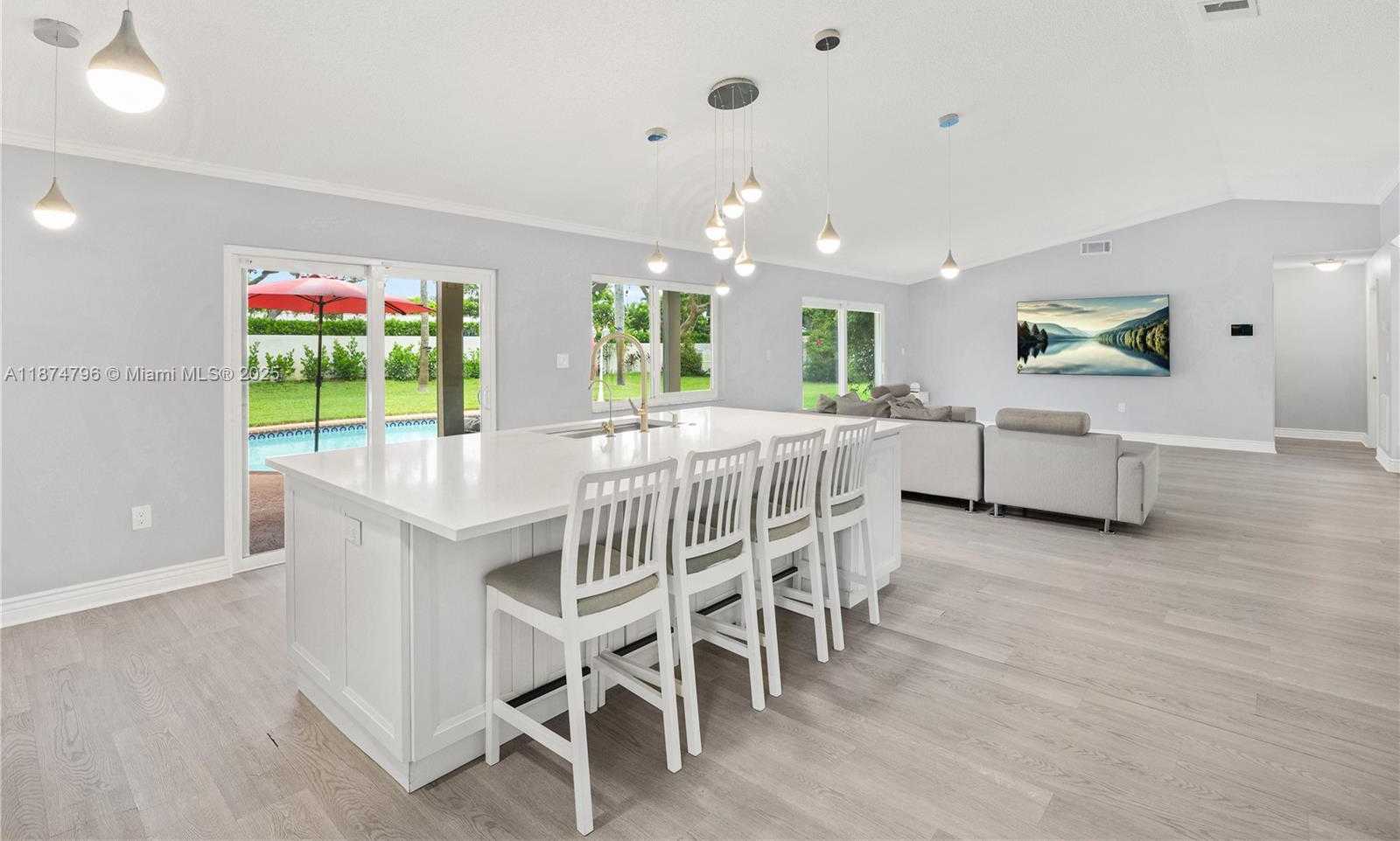 Small Image of 14621 MADISON PL, Davie Number 12