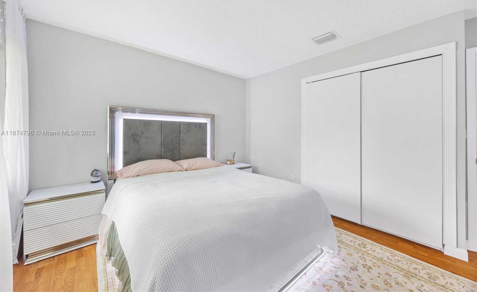 Small Image of 14621 MADISON PL, Davie Number 25