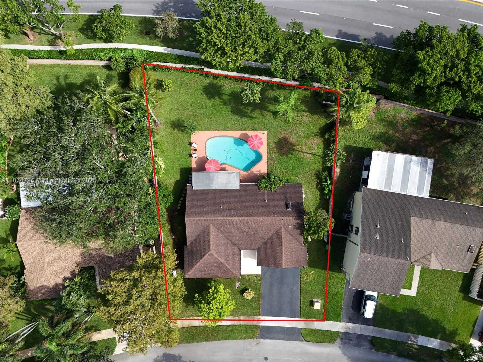 Small Image of 14621 MADISON PL, Davie Number 37