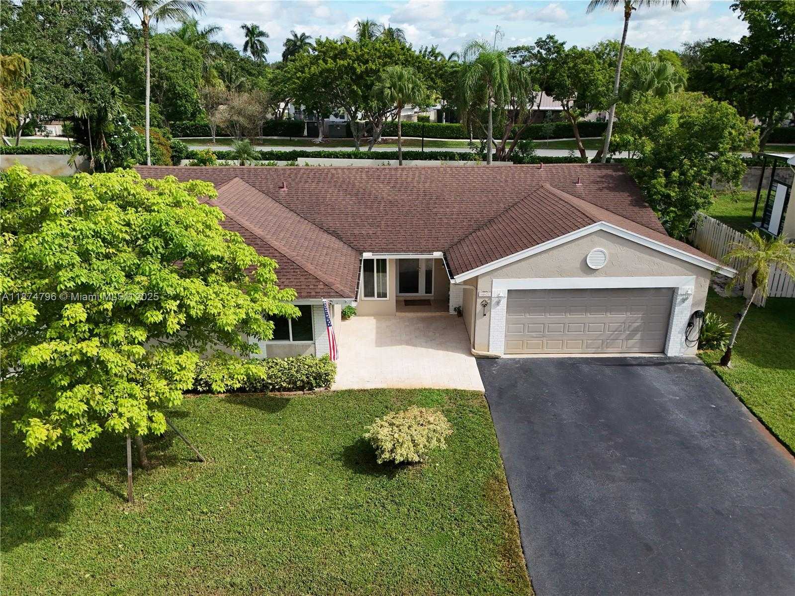 Small Image of 14621 MADISON PL, Davie Number 39