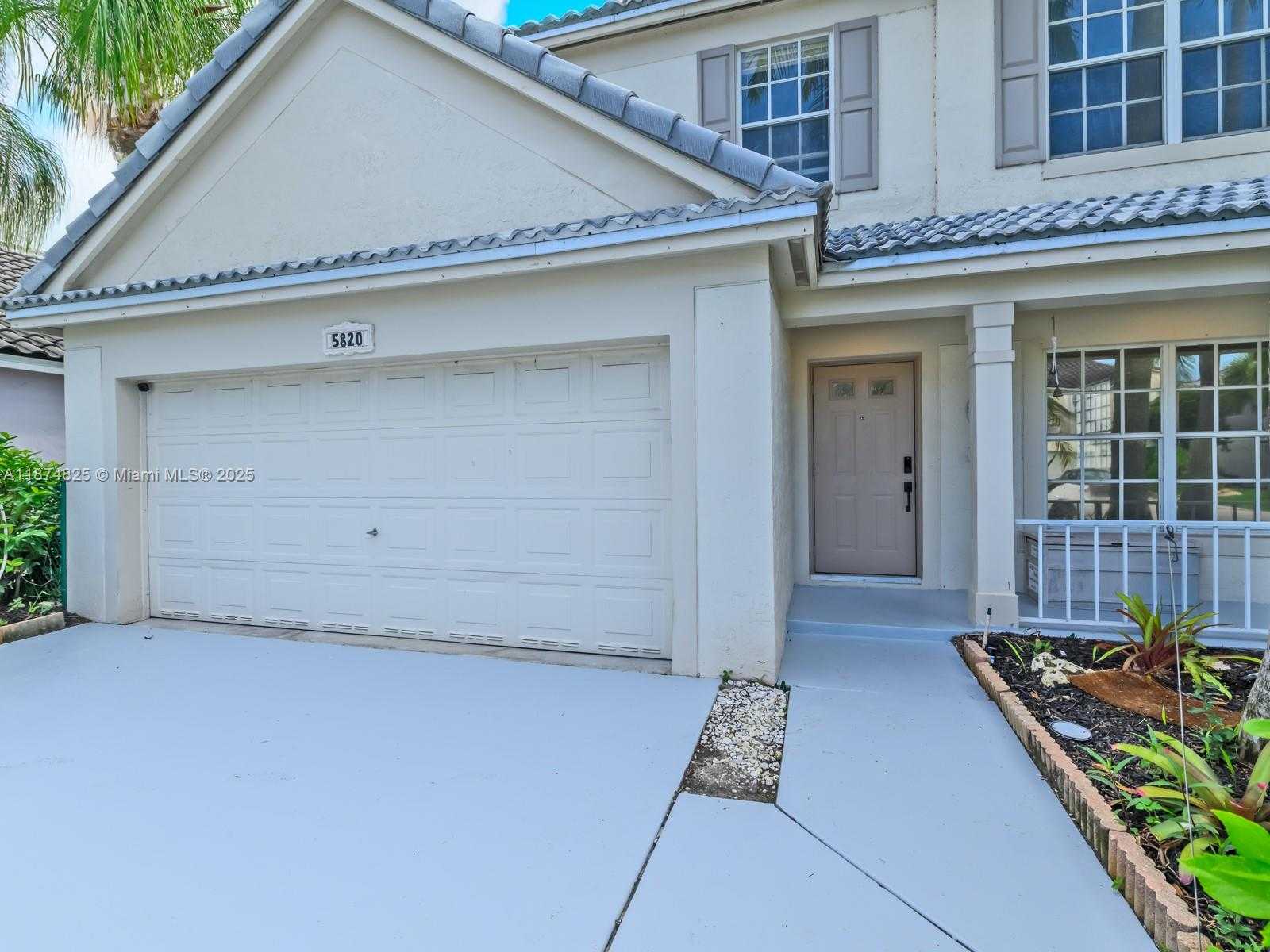 Small Image of 5820 NORTH PLUM BAY PKWY, Tamarac Number 13