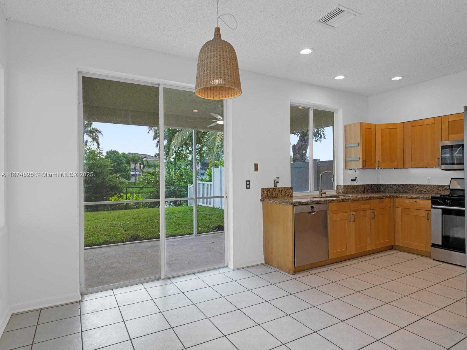 Small Image of 5820 NORTH PLUM BAY PKWY, Tamarac Number 22