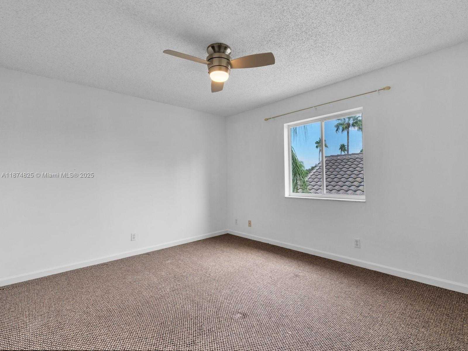 Small Image of 5820 NORTH PLUM BAY PKWY, Tamarac Number 31