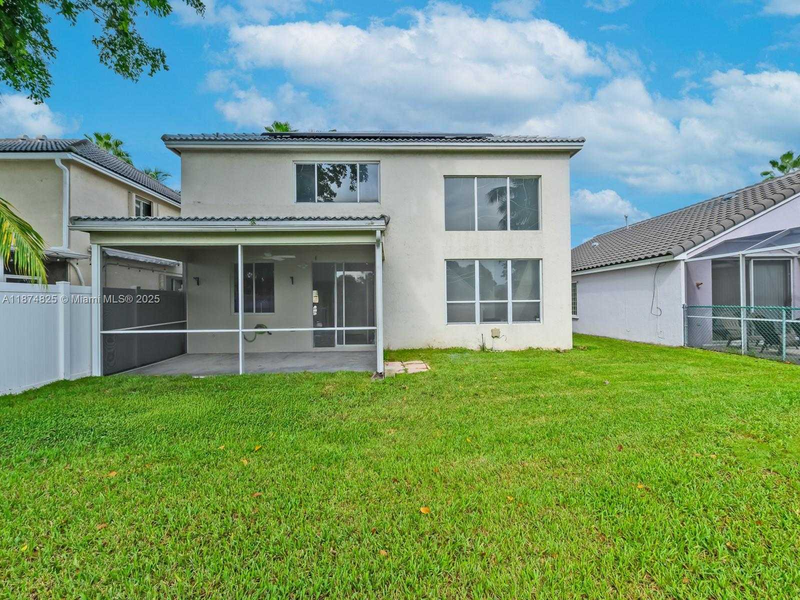 Small Image of 5820 NORTH PLUM BAY PKWY, Tamarac Number 36