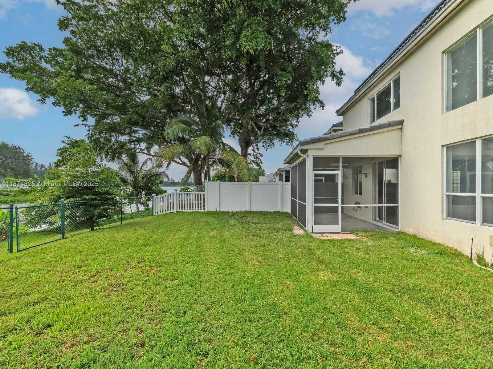 Small Image of 5820 NORTH PLUM BAY PKWY, Tamarac Number 41