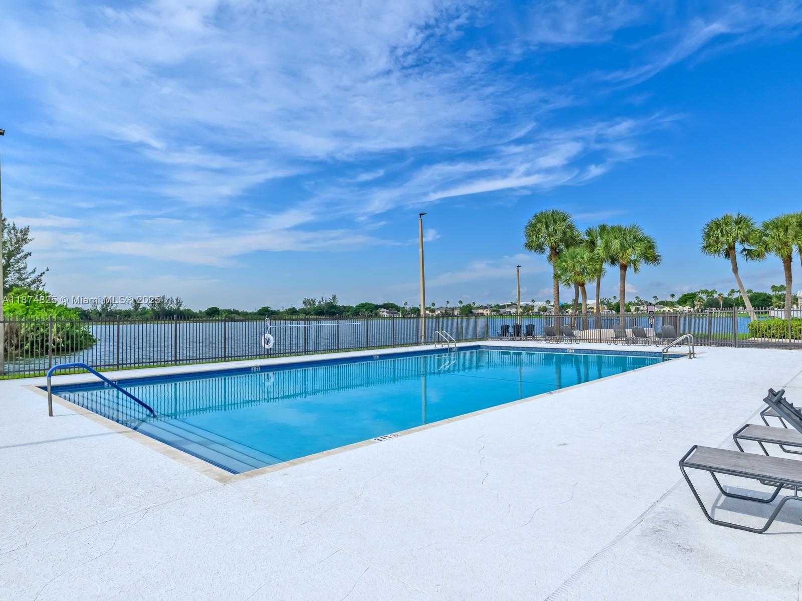 Small Image of 5820 NORTH PLUM BAY PKWY, Tamarac Number 43