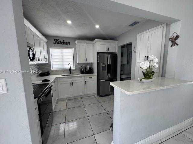 Small Image of 3442 NORTH WEST 182ND ST, Miami Gardens Number 10