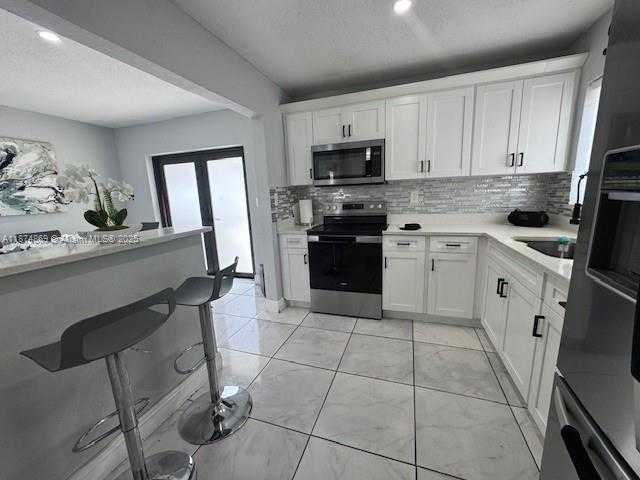 Small Image of 3442 NORTH WEST 182ND ST, Miami Gardens Number 11