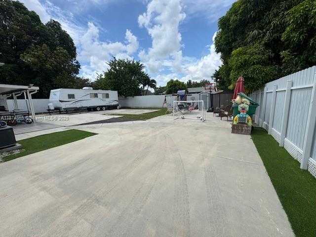 Small Image of 3442 NORTH WEST 182ND ST, Miami Gardens Number 26