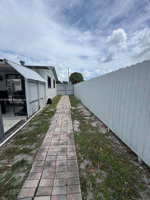 Small Image of 3442 NORTH WEST 182ND ST, Miami Gardens Number 27