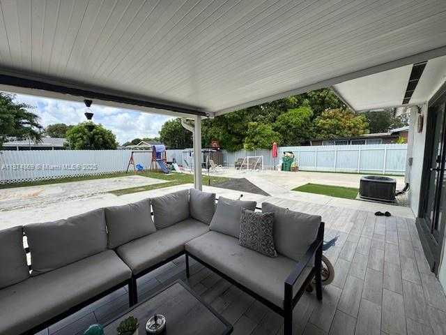Small Image of 3442 NORTH WEST 182ND ST, Miami Gardens Number 31