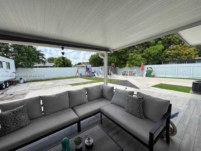 Small Image of 3442 NORTH WEST 182ND ST, Miami Gardens Number 32