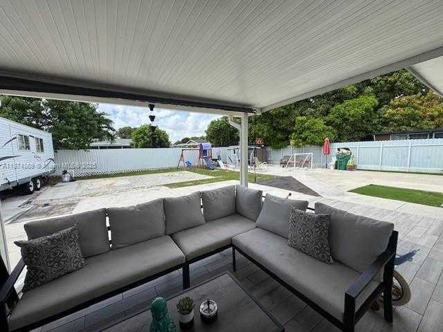 Small Image of 3442 NORTH WEST 182ND ST, Miami Gardens Number 33
