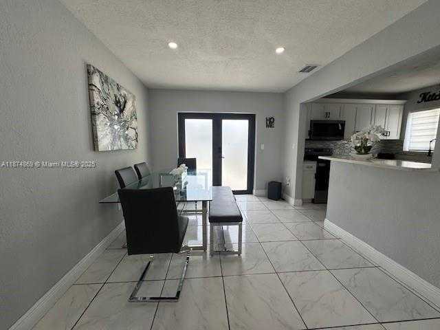 Small Image of 3442 NORTH WEST 182ND ST, Miami Gardens Number 9