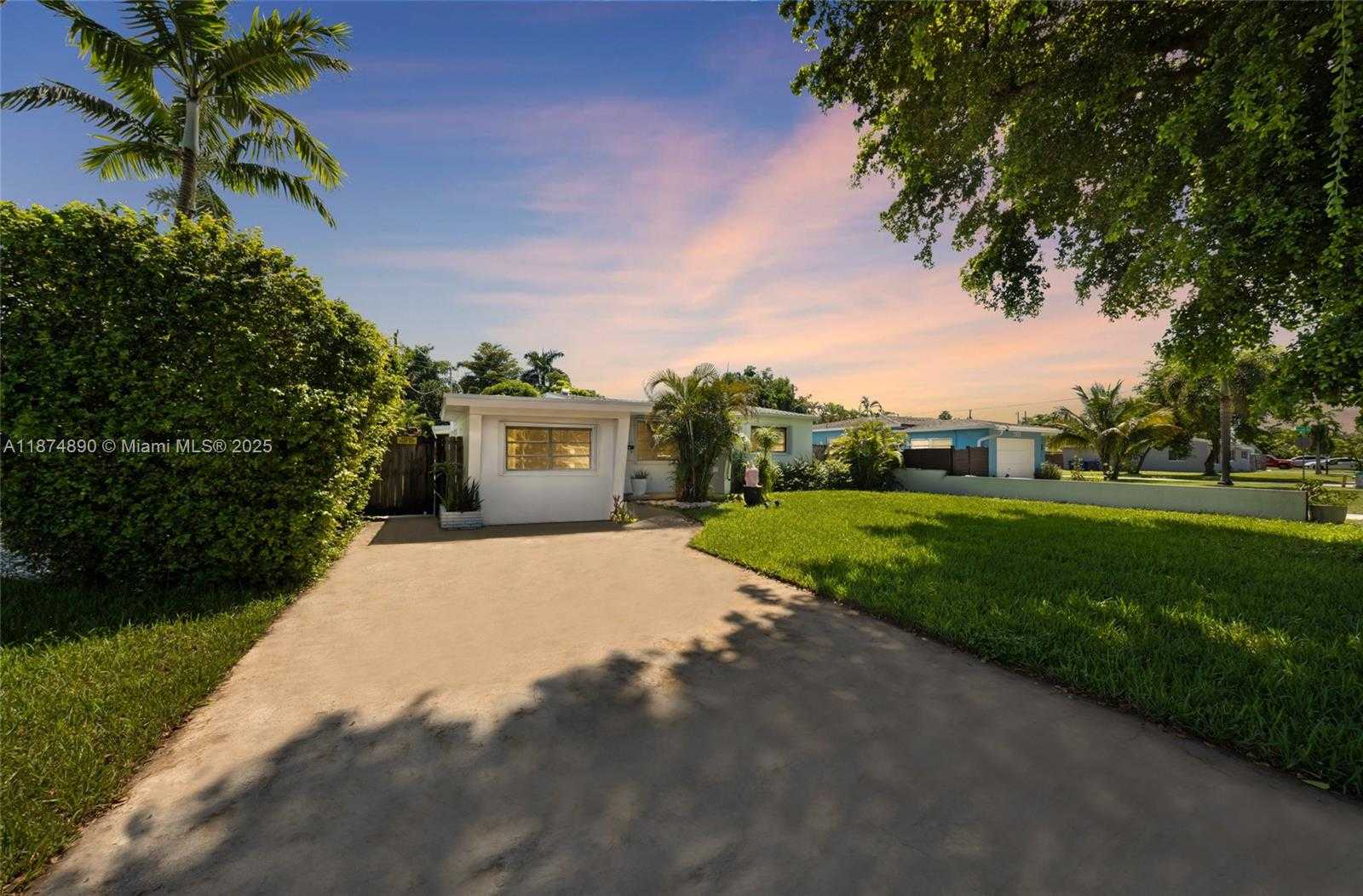 Small Image of 1105 NORTH 31ST CT, Hollywood Number 2