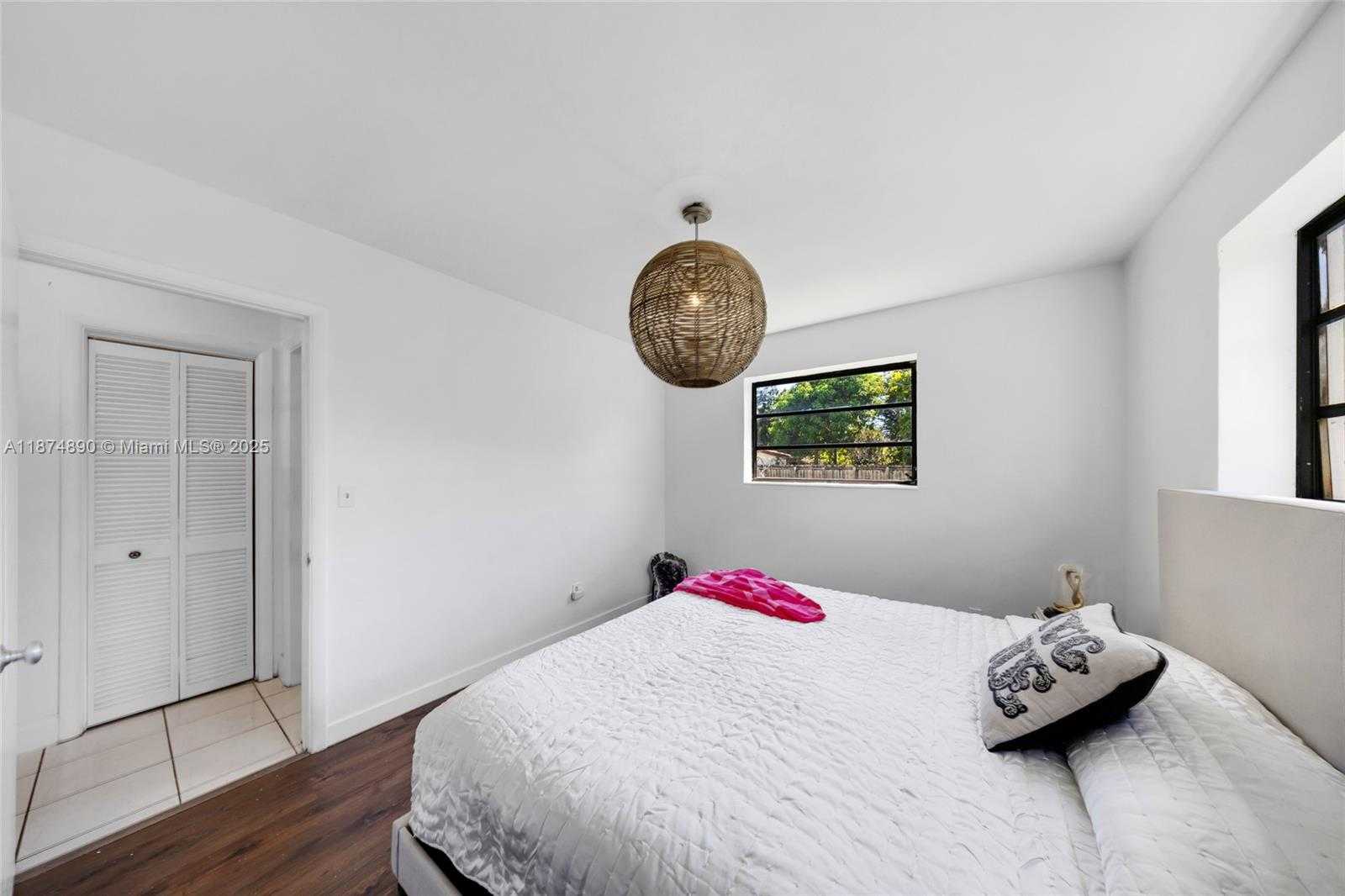 Small Image of 1105 NORTH 31ST CT, Hollywood Number 24