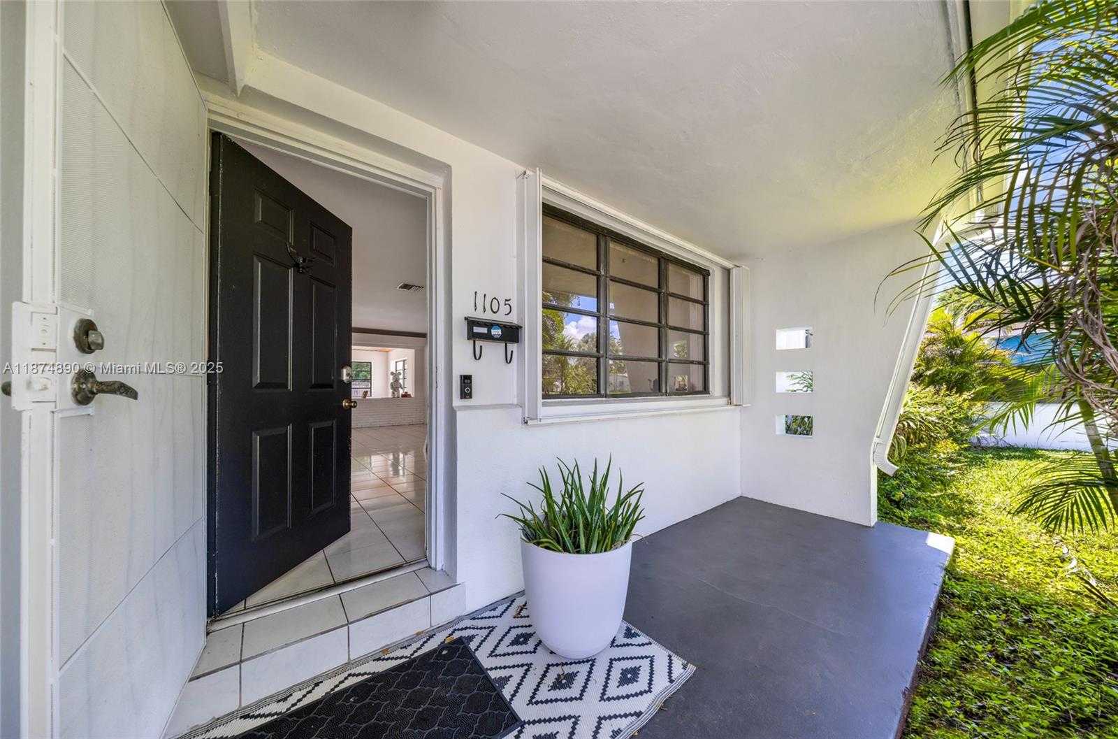 Small Image of 1105 NORTH 31ST CT, Hollywood Number 4