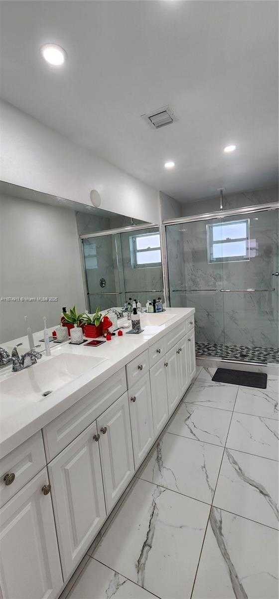 Small Image of 9829 SOUTH WEST 221ST ST, Cutler Bay Number 19