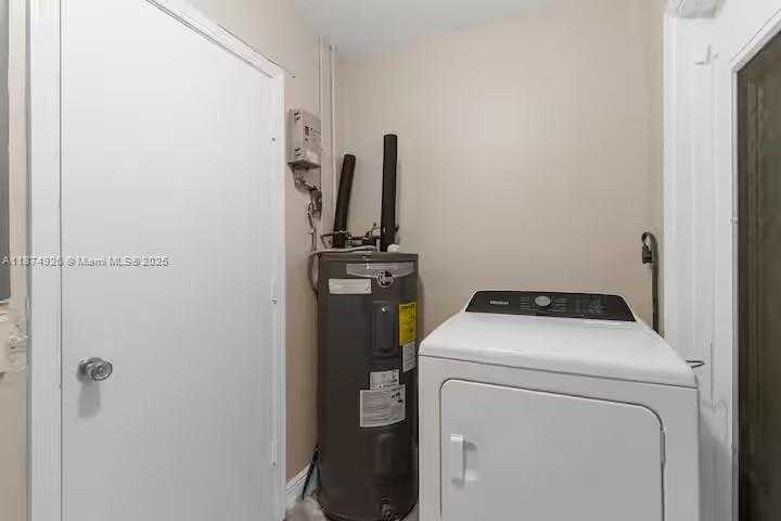 Small Image of 5817 NORTH WEST 70TH AVE, Tamarac Number 20
