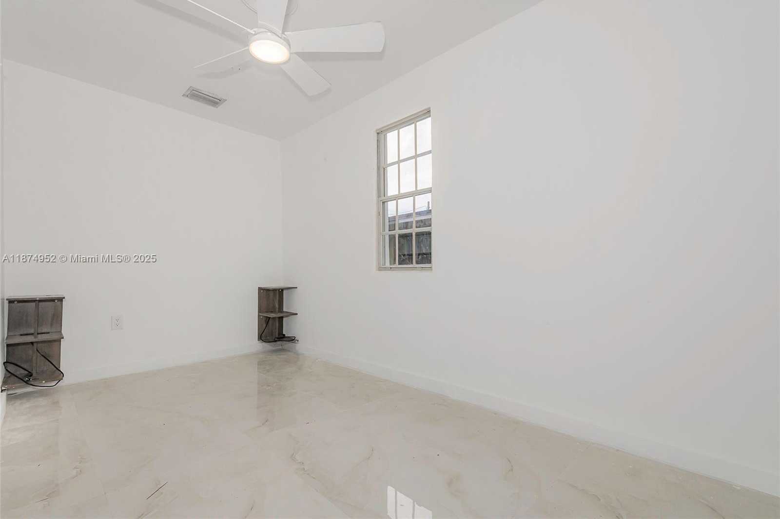 Small Image of 721 NORTH WEST 6TH ST, Hallandale Beach Number 15