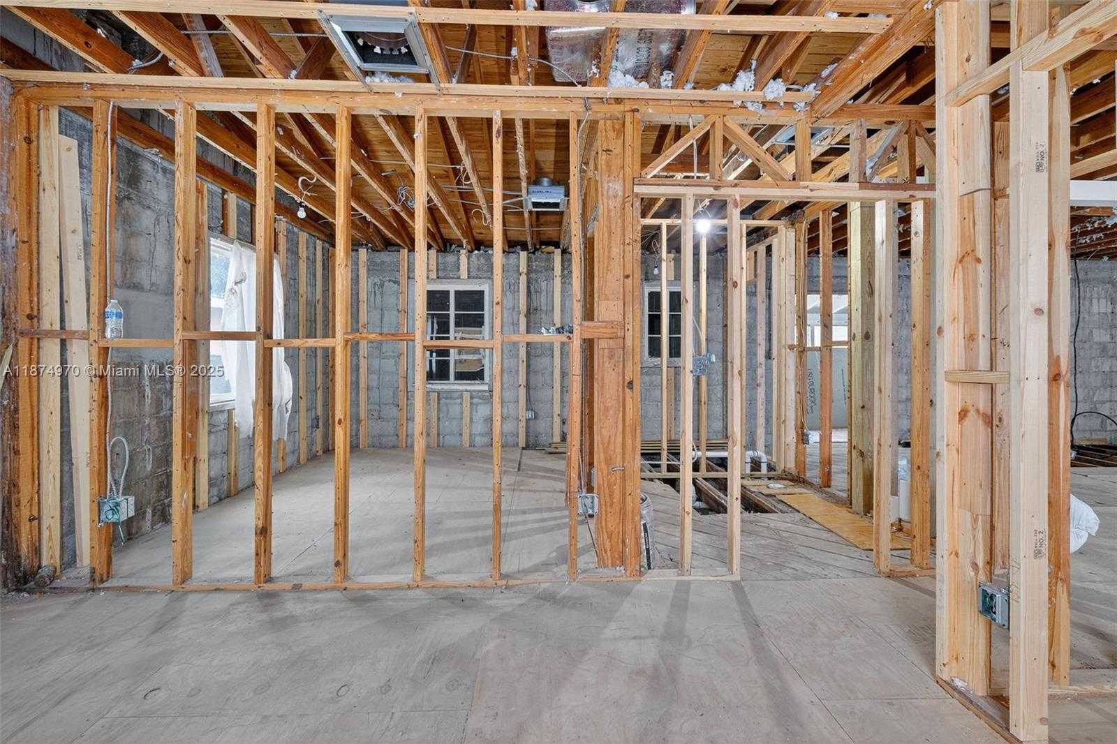 Small Image of 2850 NORTH WEST 4TH ST, Miami Number 6