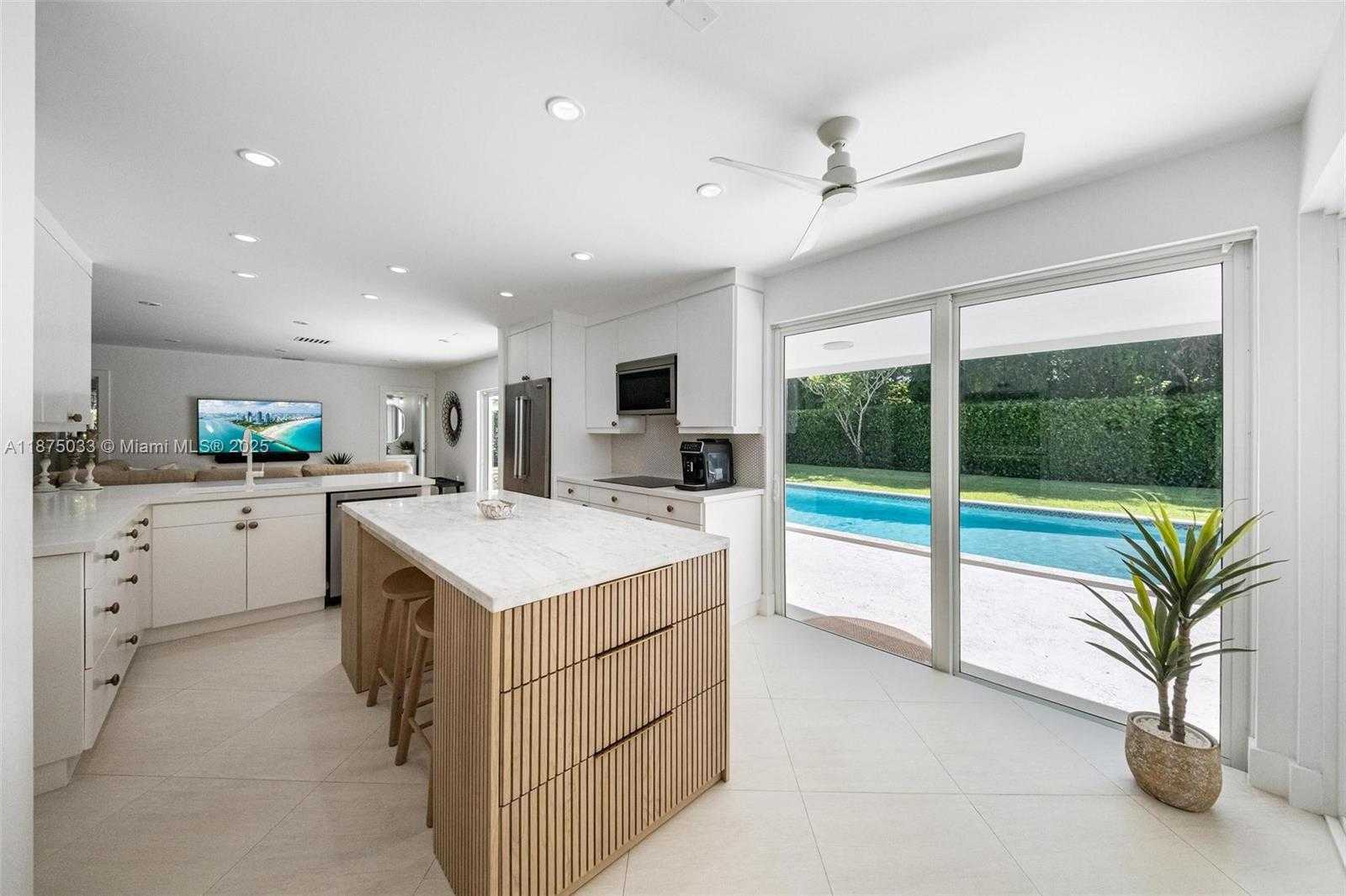 Small Image of 12205 SOUTH WEST 69TH PL, Pinecrest Number 15