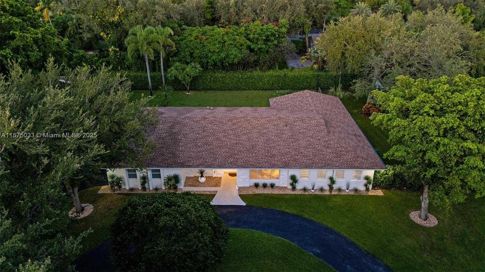 Small Image of 12205 SOUTH WEST 69TH PL, Pinecrest Number 4