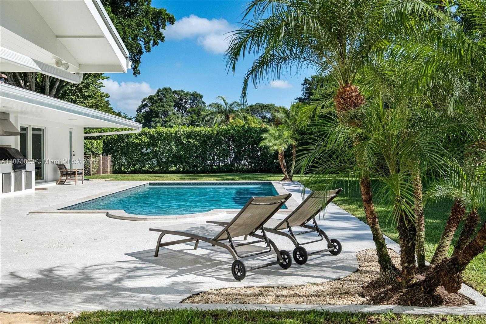 Small Image of 12205 SOUTH WEST 69TH PL, Pinecrest Number 54