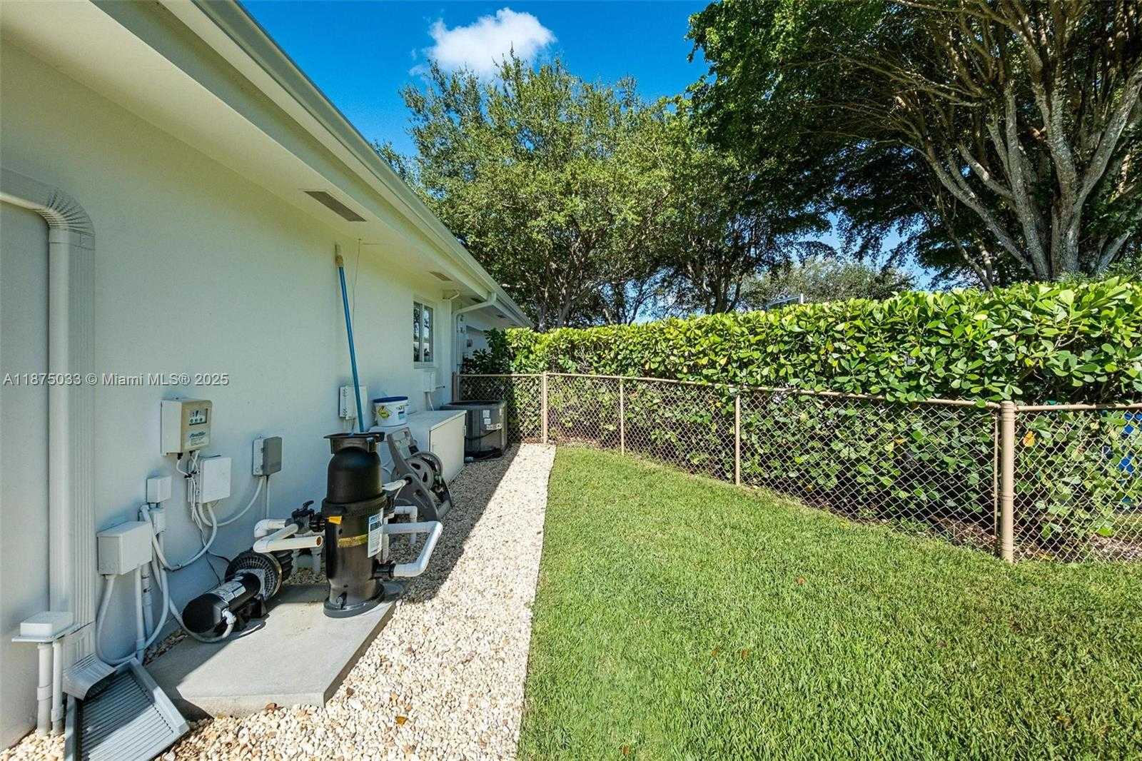 Small Image of 12205 SOUTH WEST 69TH PL, Pinecrest Number 65
