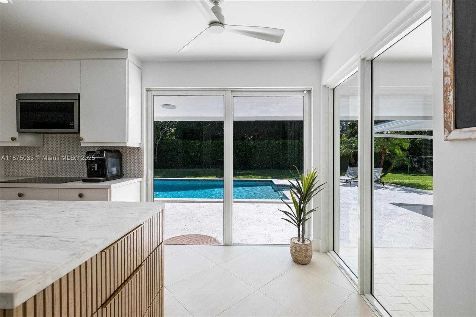 Small Image of 12205 SOUTH WEST 69TH PL, Pinecrest Number 9