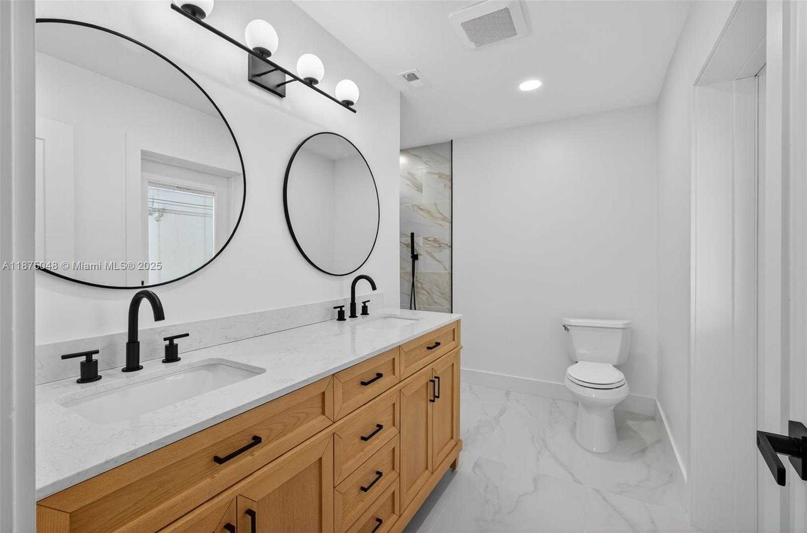 Small Image of 2221 SOUTH EAST SIDONIA ST, Port St. Lucie Number 27