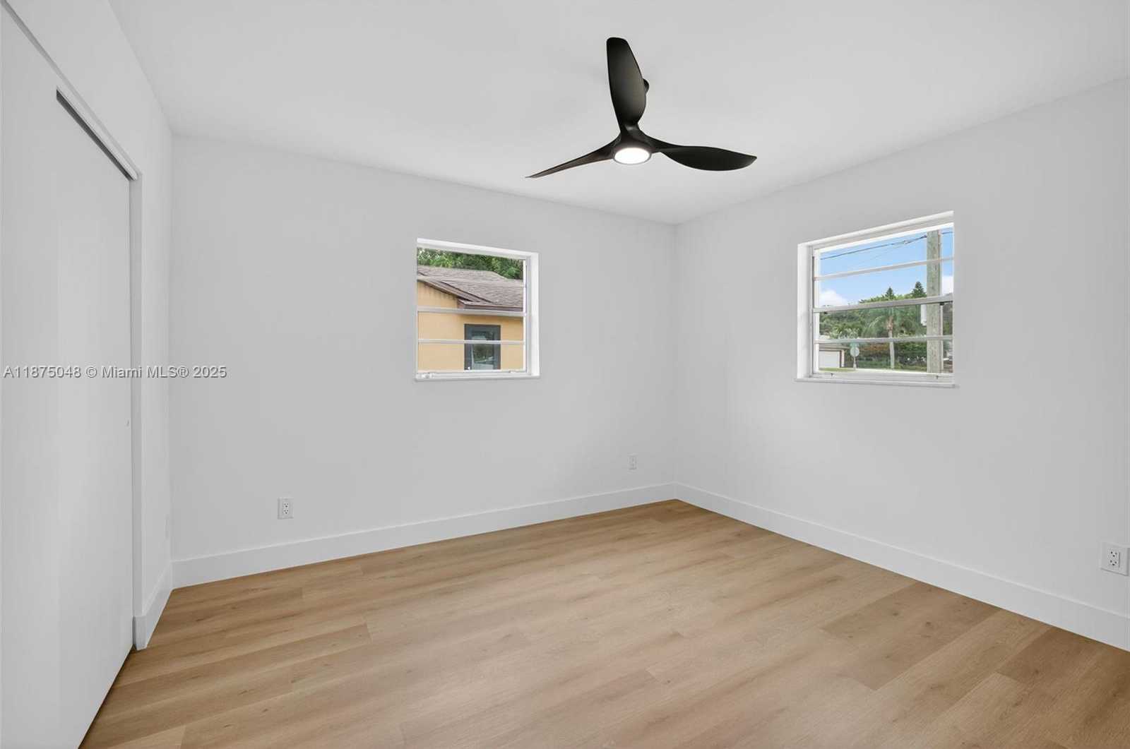 Small Image of 2221 SOUTH EAST SIDONIA ST, Port St. Lucie Number 30
