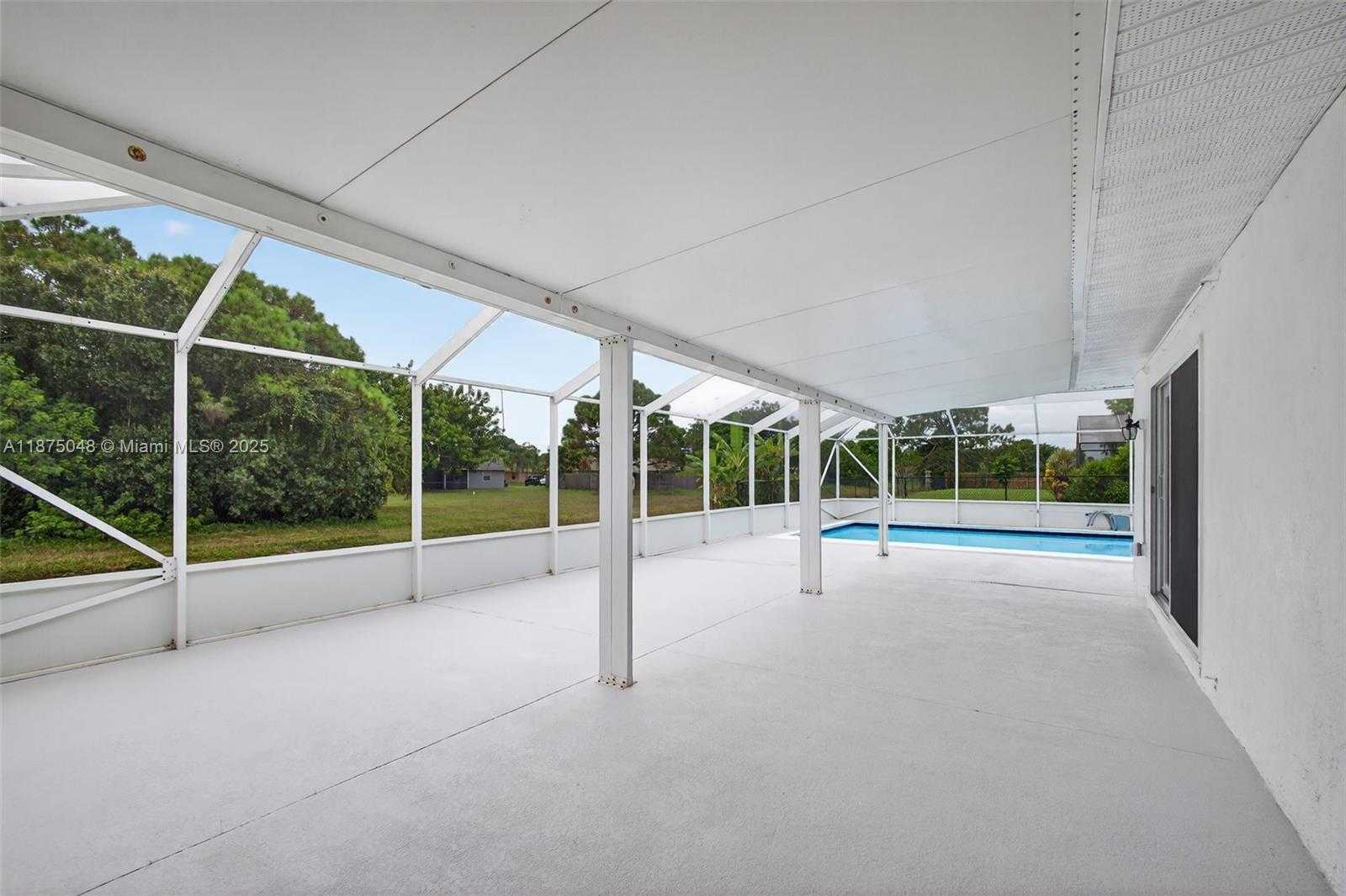 Small Image of 2221 SOUTH EAST SIDONIA ST, Port St. Lucie Number 39